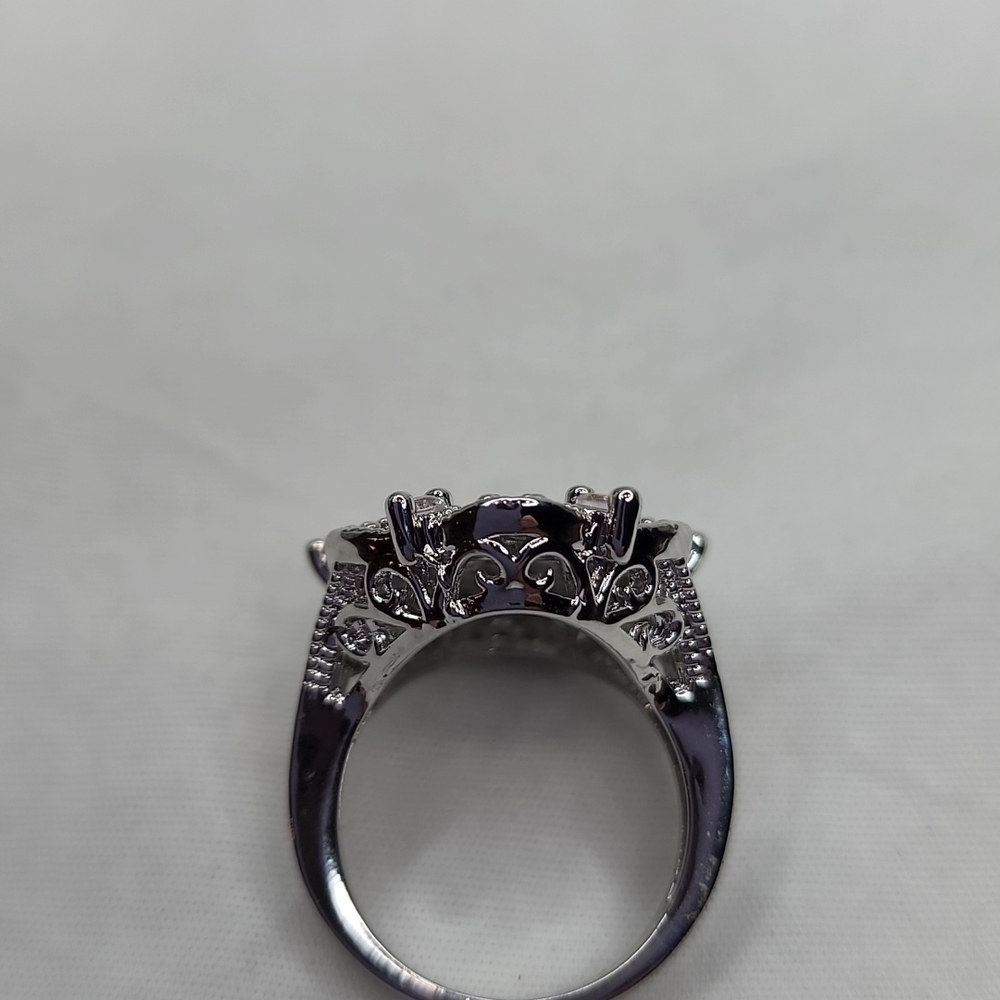 VINTAGE DIAMOND ART DECO RING - Picture 6 of 11